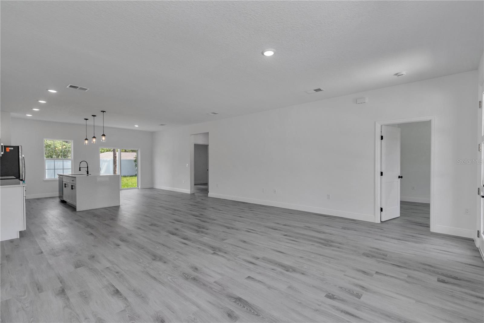2433 W ANDROMEDAE DR, CITRUS SPRINGS, FL — photo 9