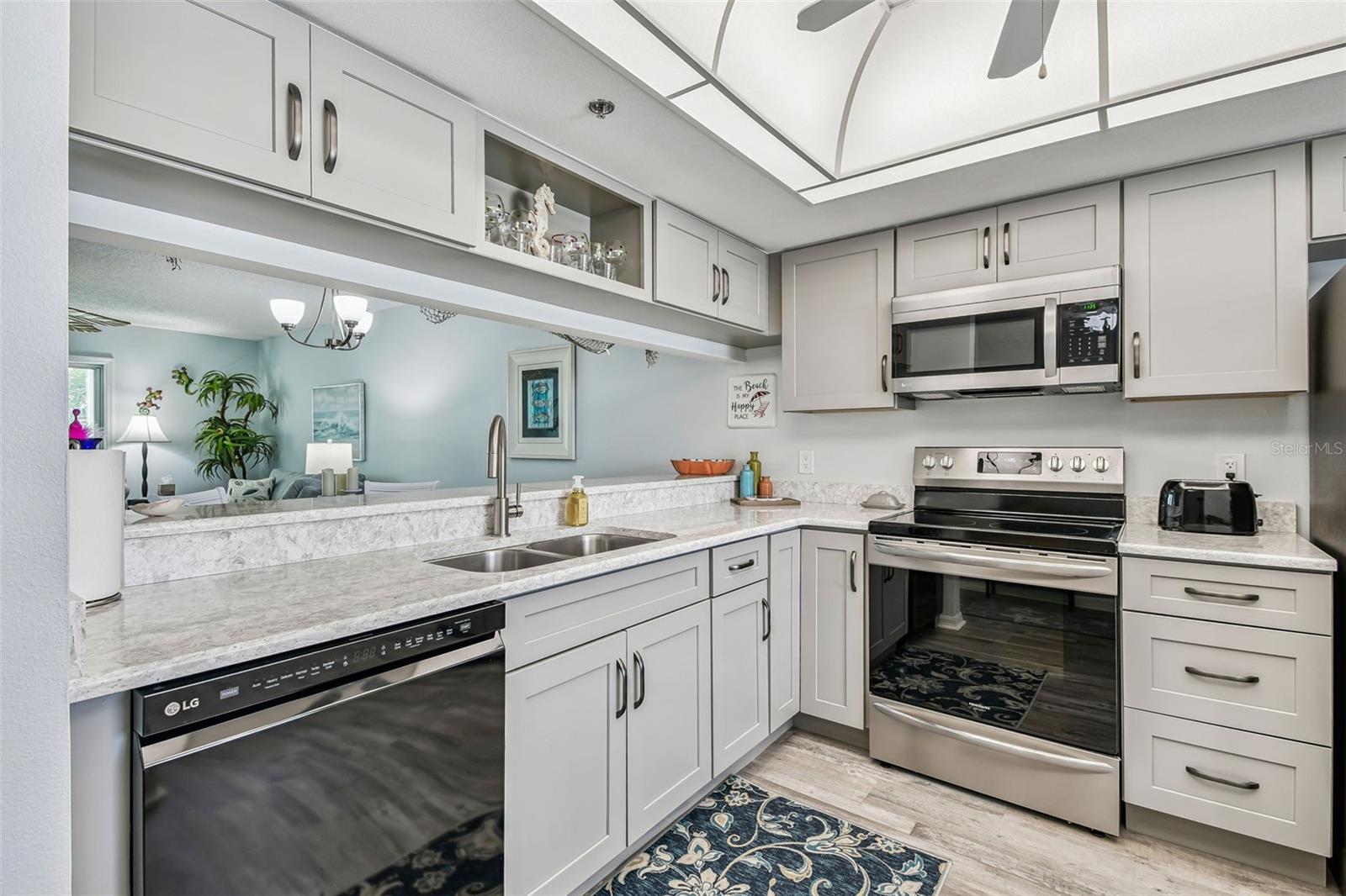 7301 29TH AVE DR W #202, BRADENTON, FL — photo 3