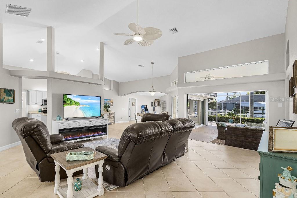 15626 MEACHAM CIR, PORT CHARLOTTE, FL — photo 7