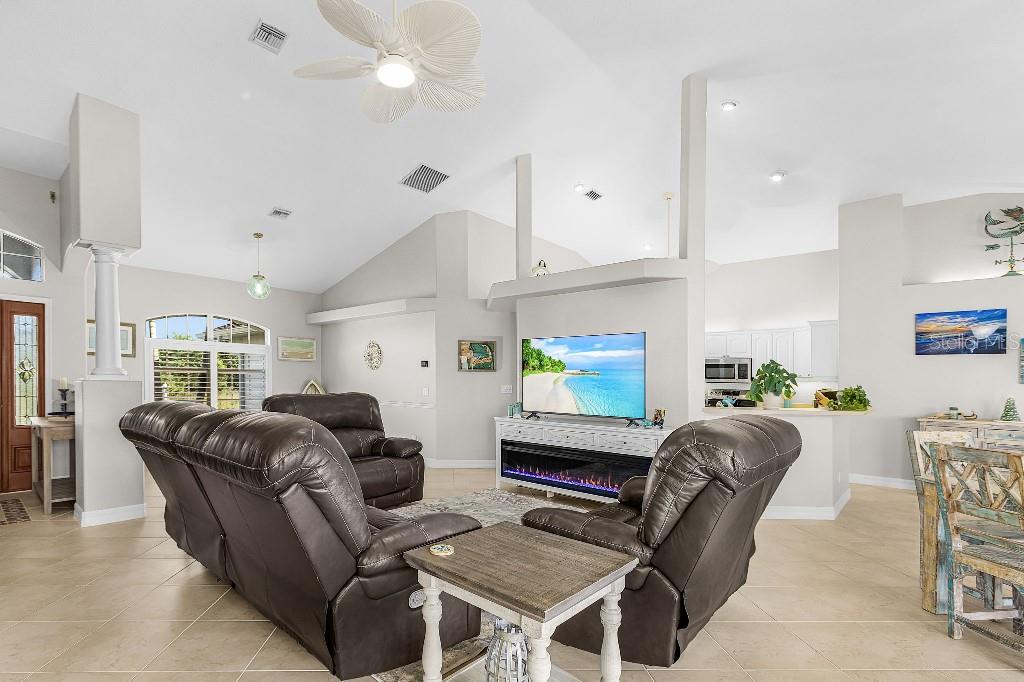 15626 MEACHAM CIR, PORT CHARLOTTE, FL — photo 9
