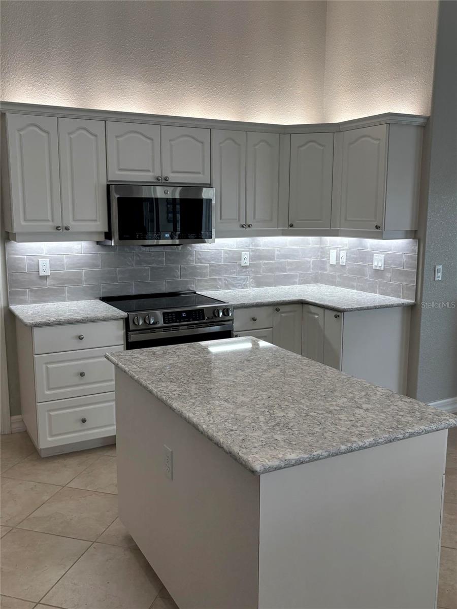 15626 MEACHAM CIR, PORT CHARLOTTE, FL — photo 16