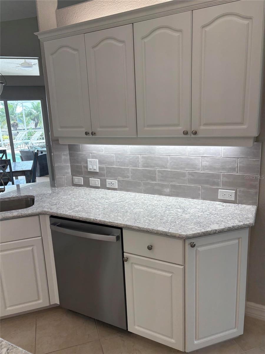 15626 MEACHAM CIR, PORT CHARLOTTE, FL — photo 17