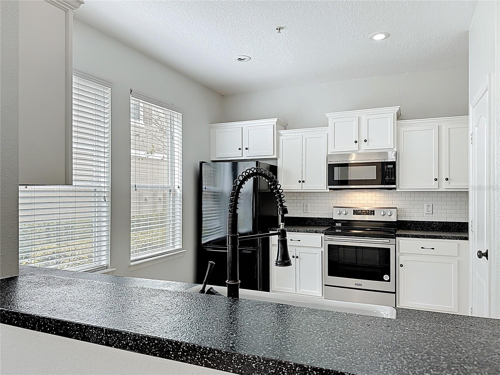 10338 LAKE DISTRICT LN #S, ORLANDO, FL — photo 17