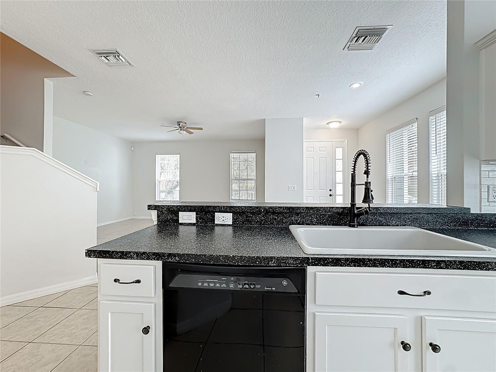 10338 LAKE DISTRICT LN #S, ORLANDO, FL — photo 19