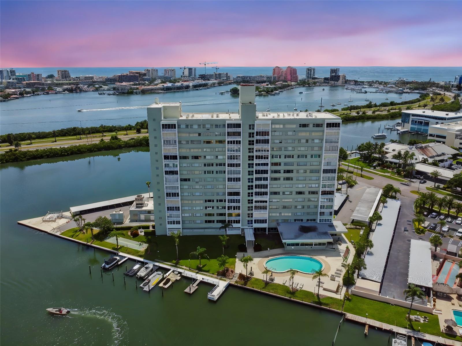 31 ISLAND WAY #609, CLEARWATER BEACH, FL