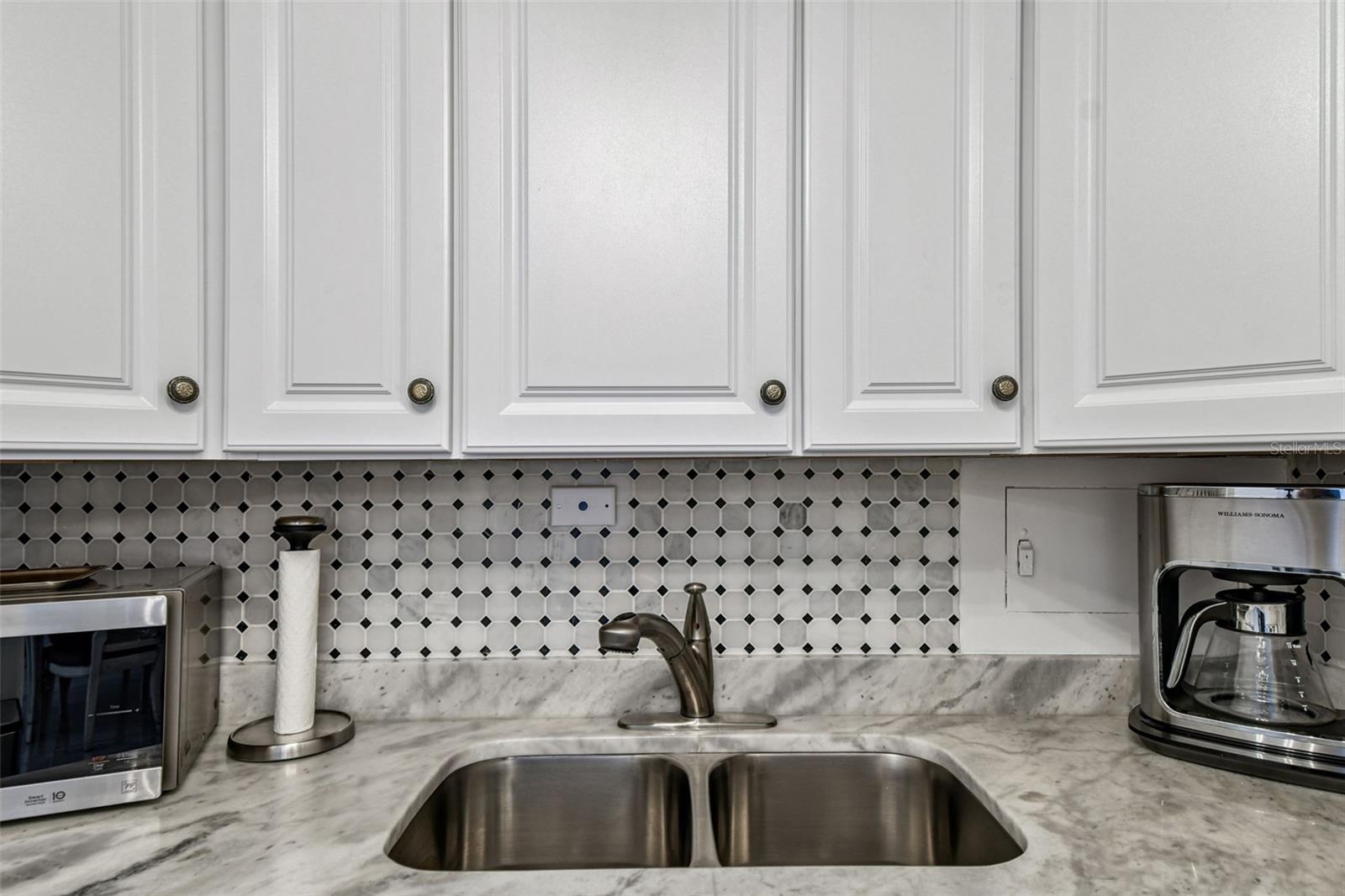 31 ISLAND WAY #609, CLEARWATER BEACH, FL — photo 12