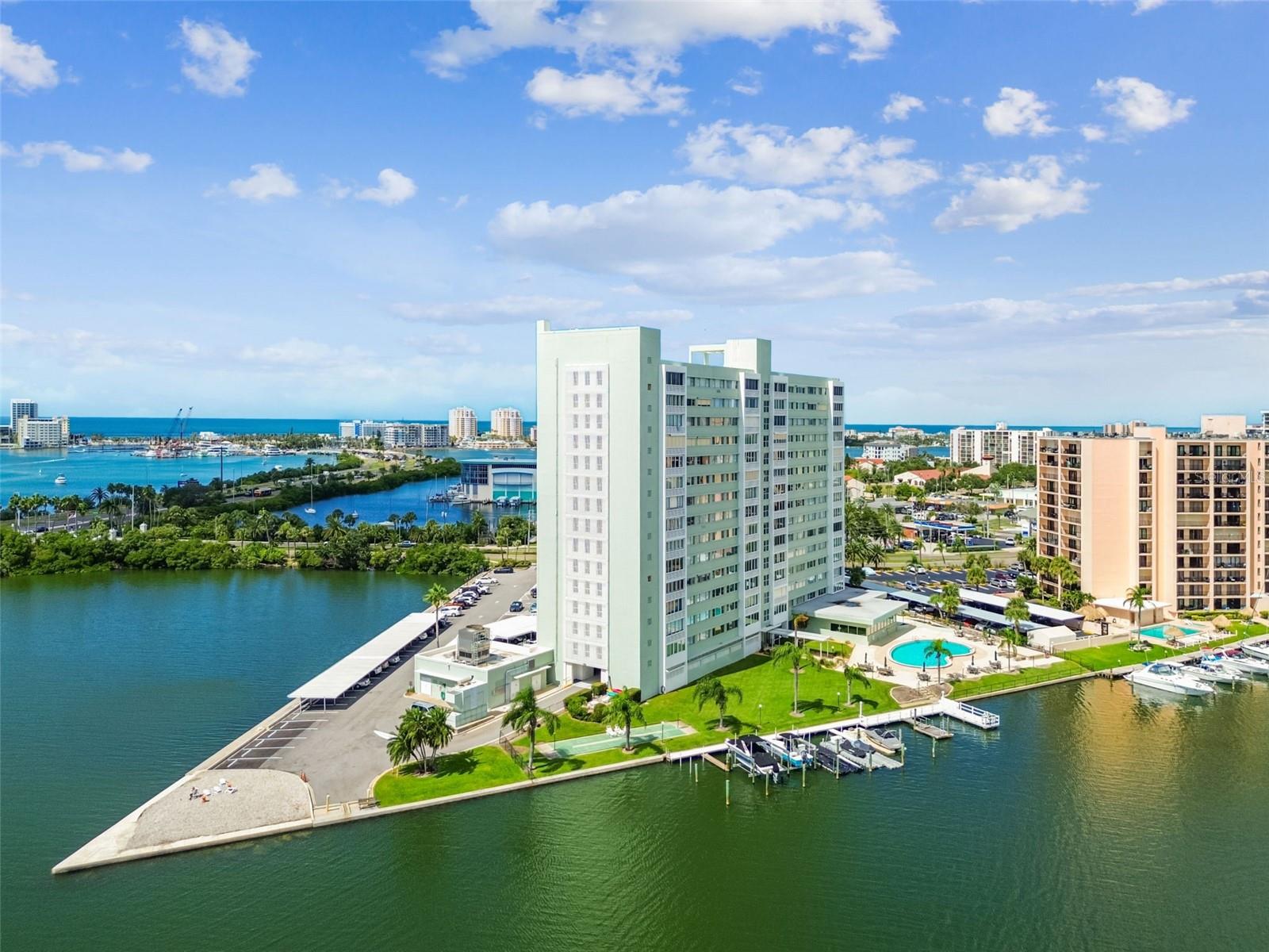 31 ISLAND WAY #609, CLEARWATER BEACH, FL — photo 38