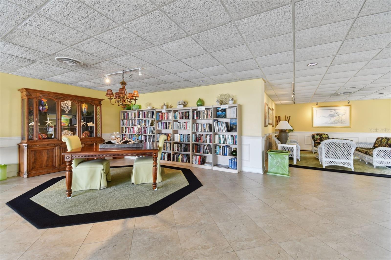 31 ISLAND WAY #609, CLEARWATER BEACH, FL — photo 58