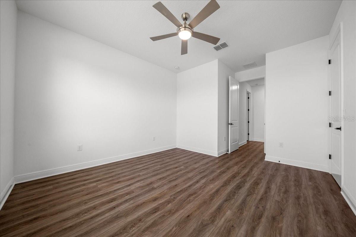 8233 SW 93RD TER, OCALA, FL — photo 39