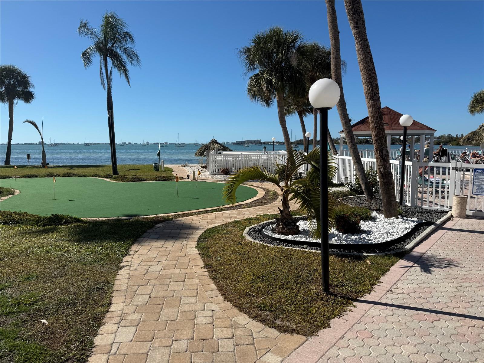 3735 42ND WAY S #E, ST PETERSBURG, FL — photo 35