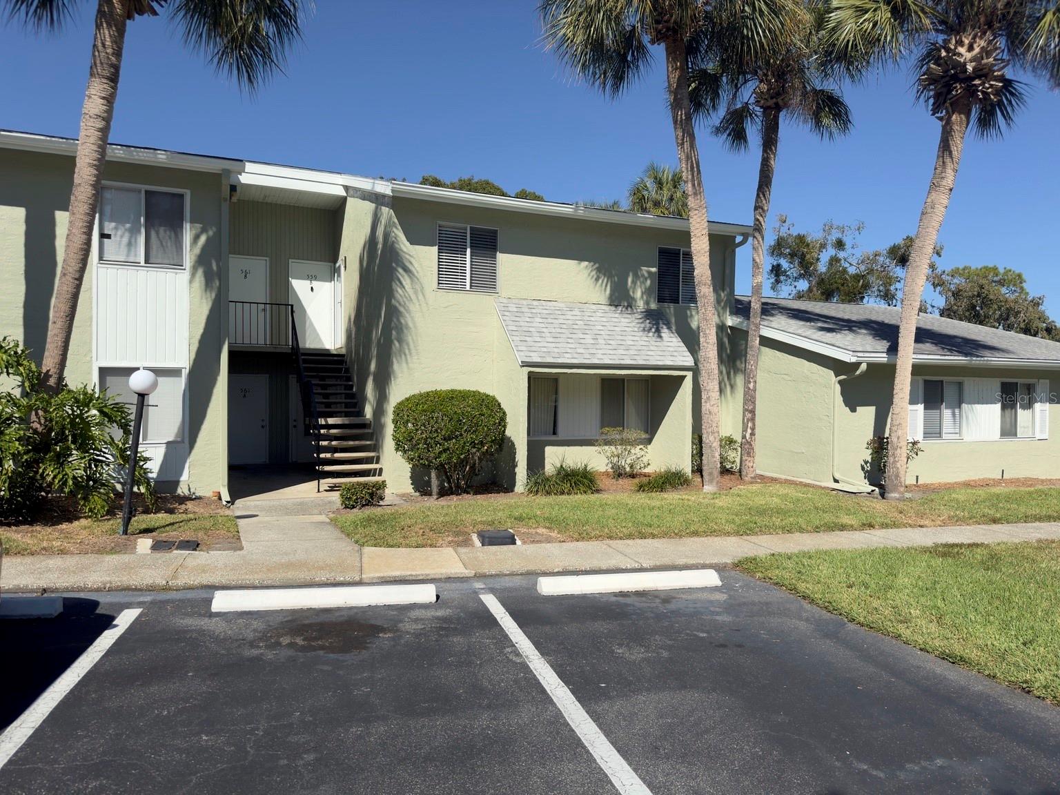 559 B FAIRWAYS CIR, OCALA, FL