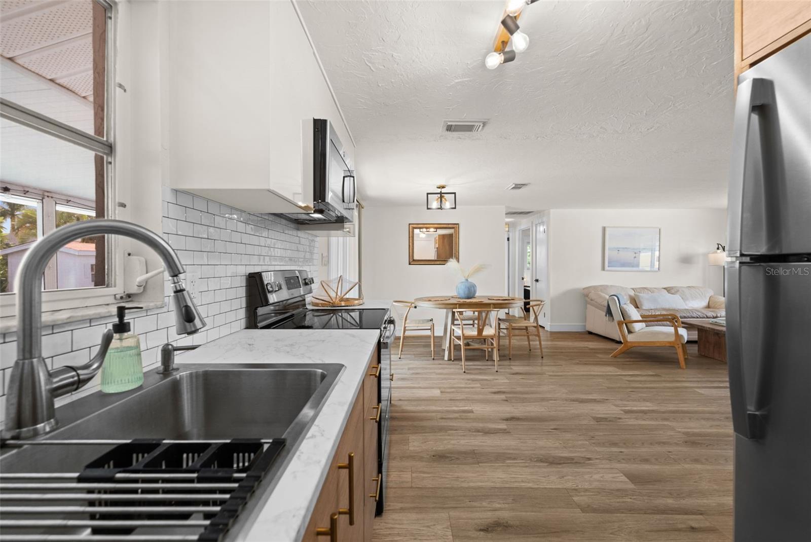 219 CORAL RD, VENICE, FL — photo 11