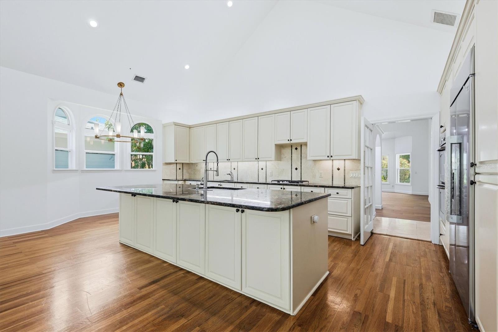 1351 DIXIE LEE LN, SARASOTA, FL — photo 10