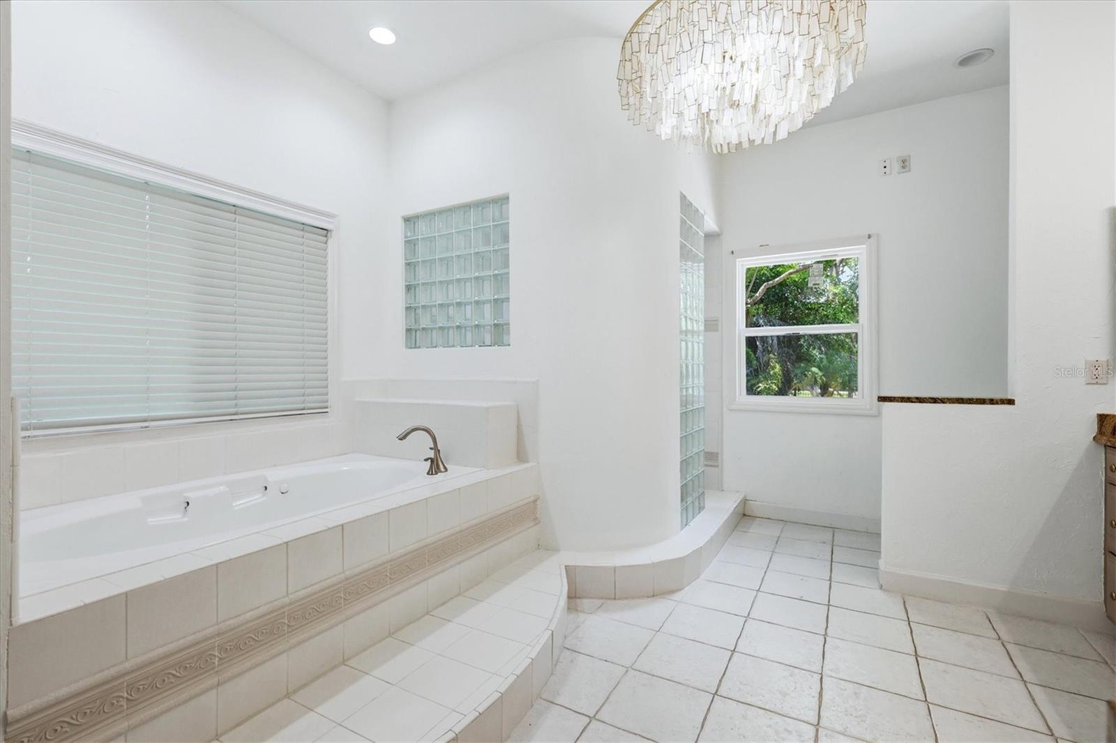 1351 DIXIE LEE LN, SARASOTA, FL — photo 16