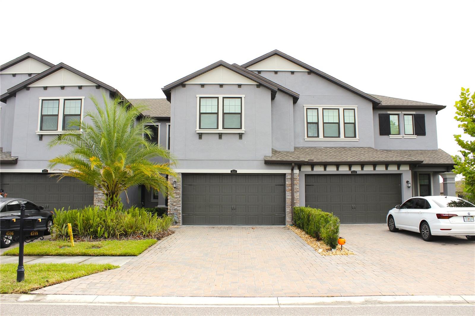 4596 ALMADA LN, WESLEY CHAPEL, FL