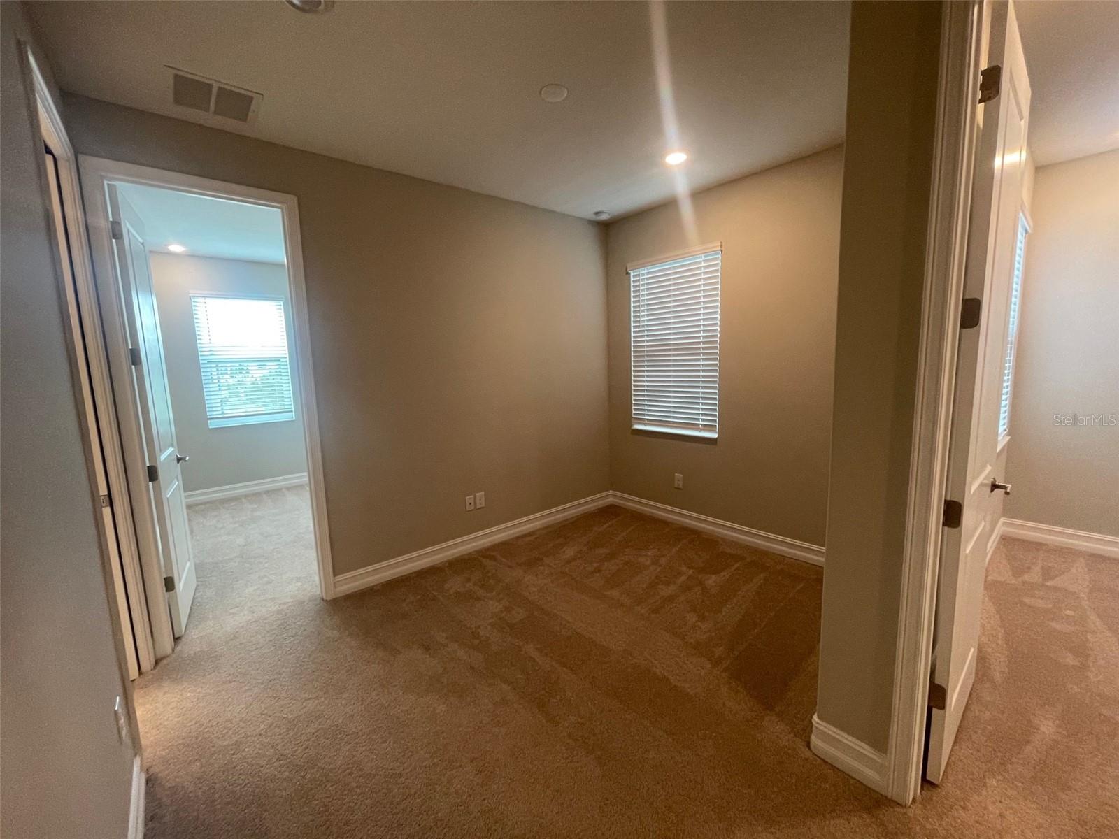 4596 ALMADA LN, WESLEY CHAPEL, FL — photo 9