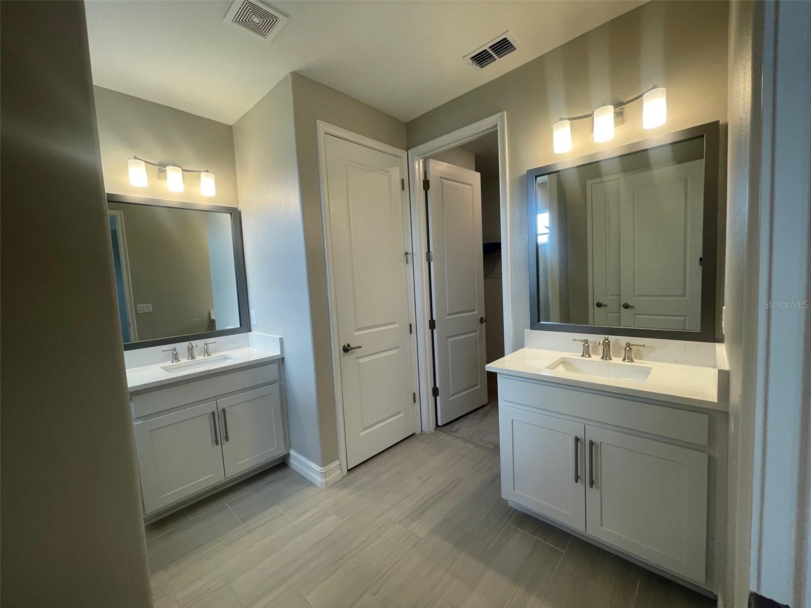 4596 ALMADA LN, WESLEY CHAPEL, FL — photo 16