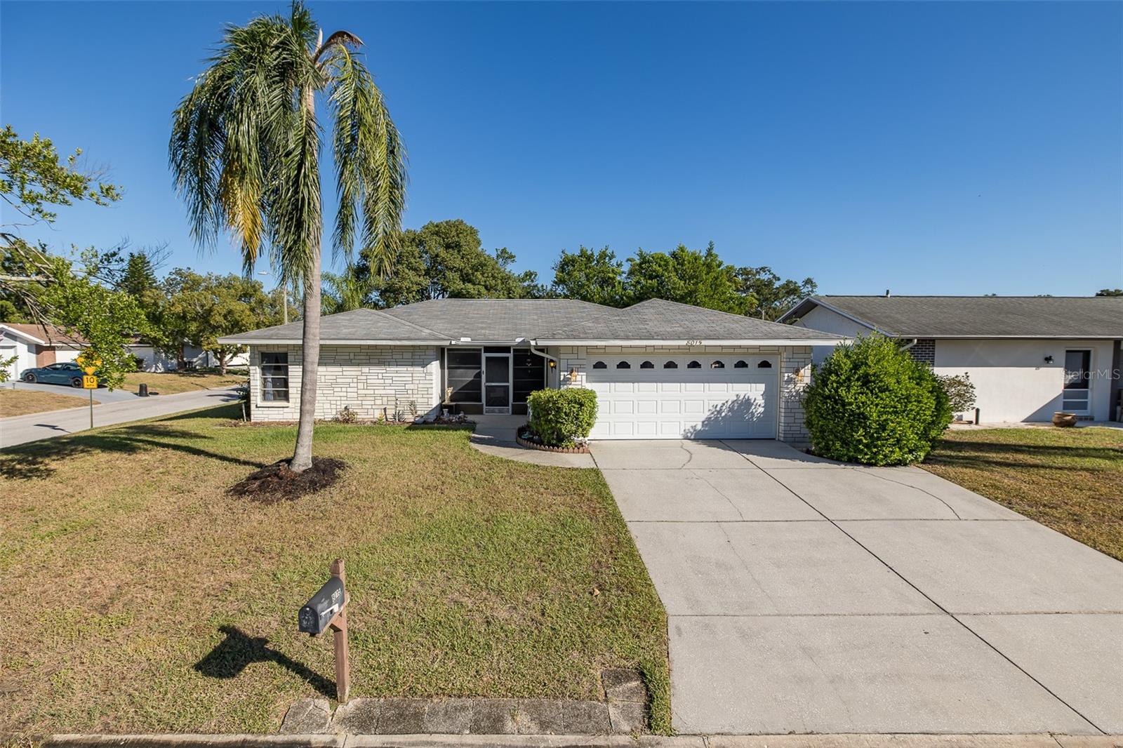 8015 SAN FERNANDO DR, PORT RICHEY, FL — photo 2