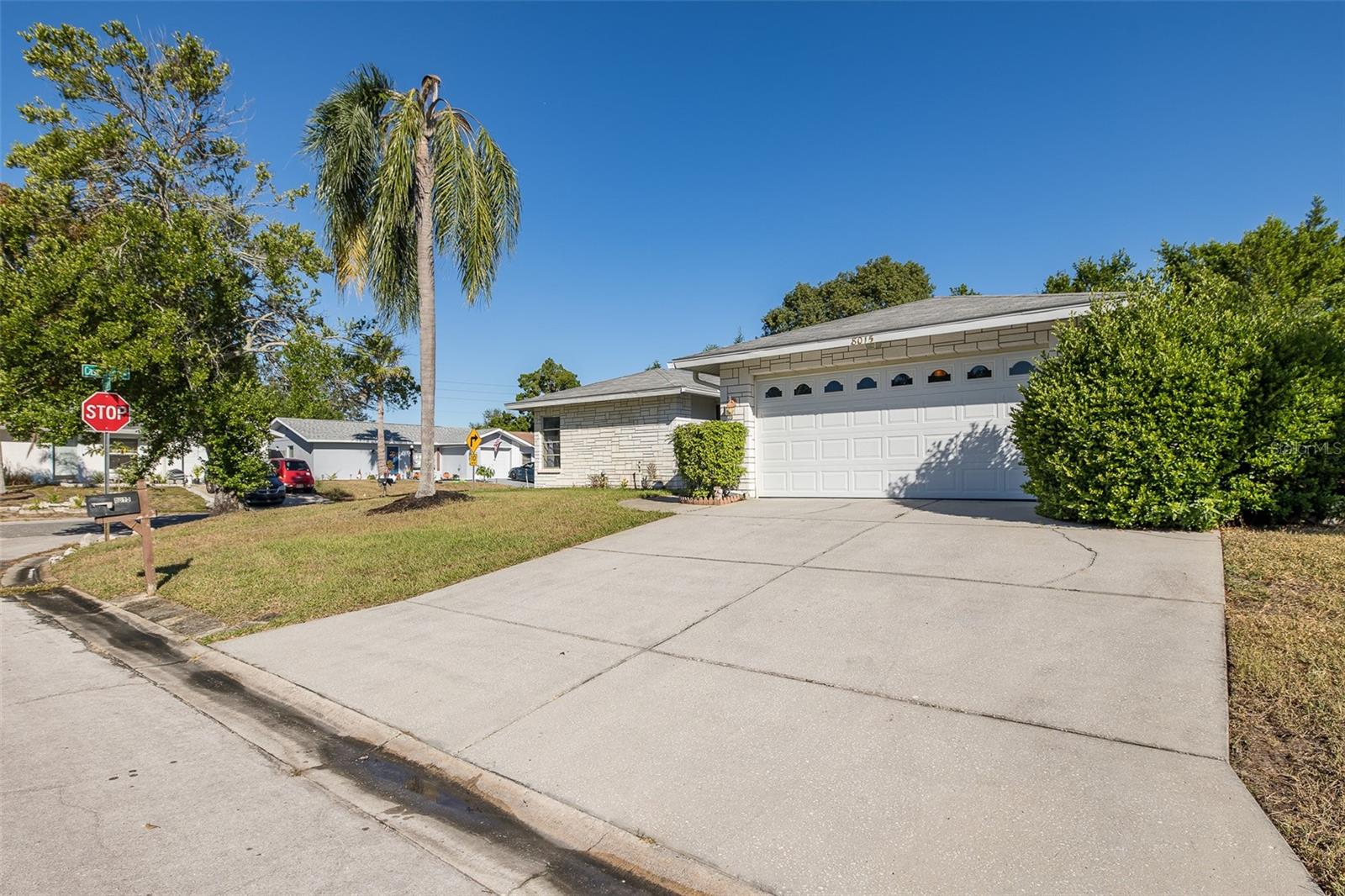 8015 SAN FERNANDO DR, PORT RICHEY, FL — photo 4