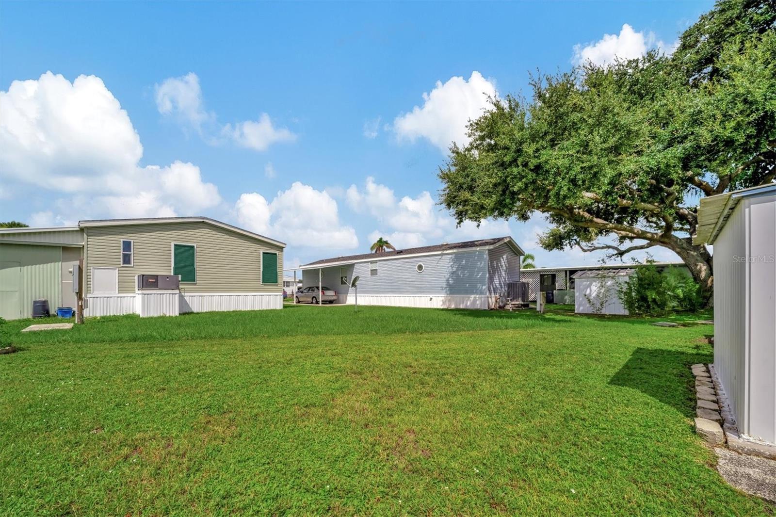 122 E SAINT ANNES CIR, APOLLO BEACH, FL — photo 26