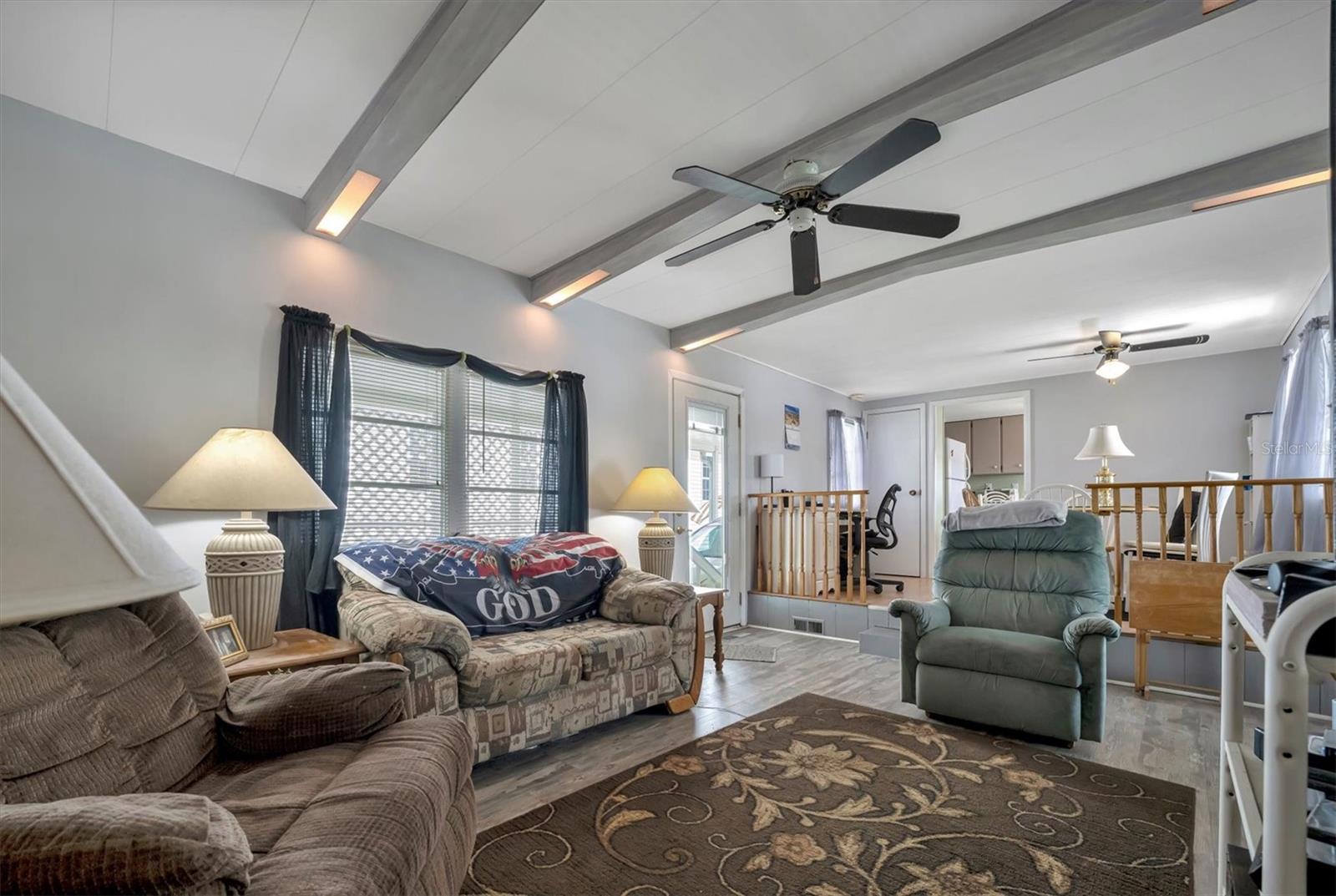 122 E SAINT ANNES CIR, APOLLO BEACH, FL — photo 9