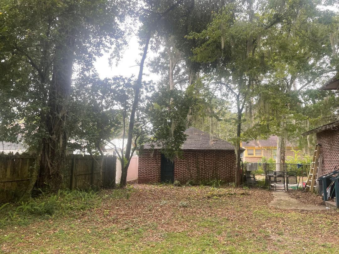 635 NE 9TH AVE, GAINESVILLE, FL — photo 18