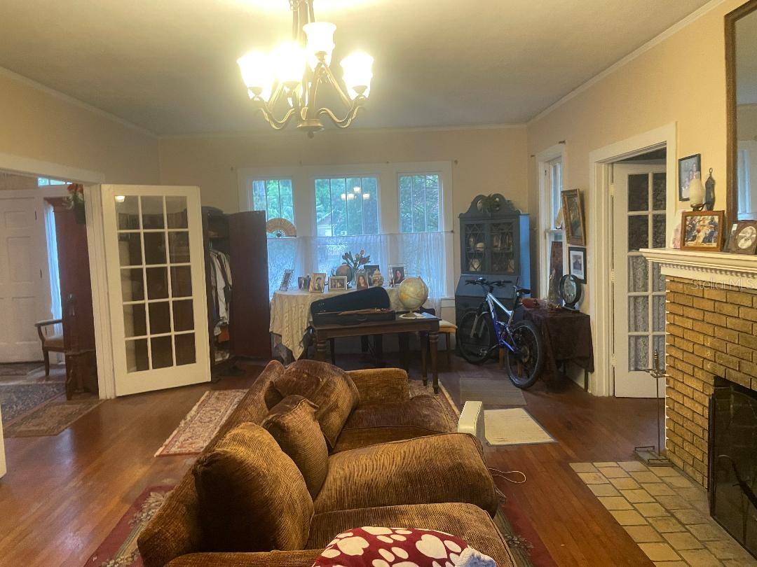 635 NE 9TH AVE, GAINESVILLE, FL — photo 26