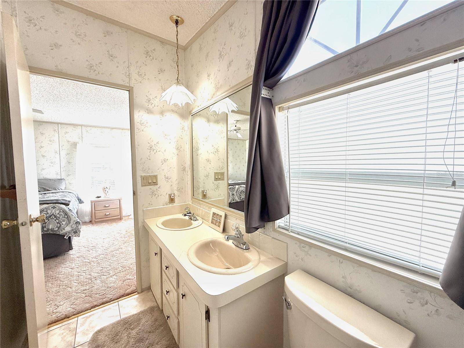 126 W SAINT JOHNS WAY, APOLLO BEACH, FL — photo 13