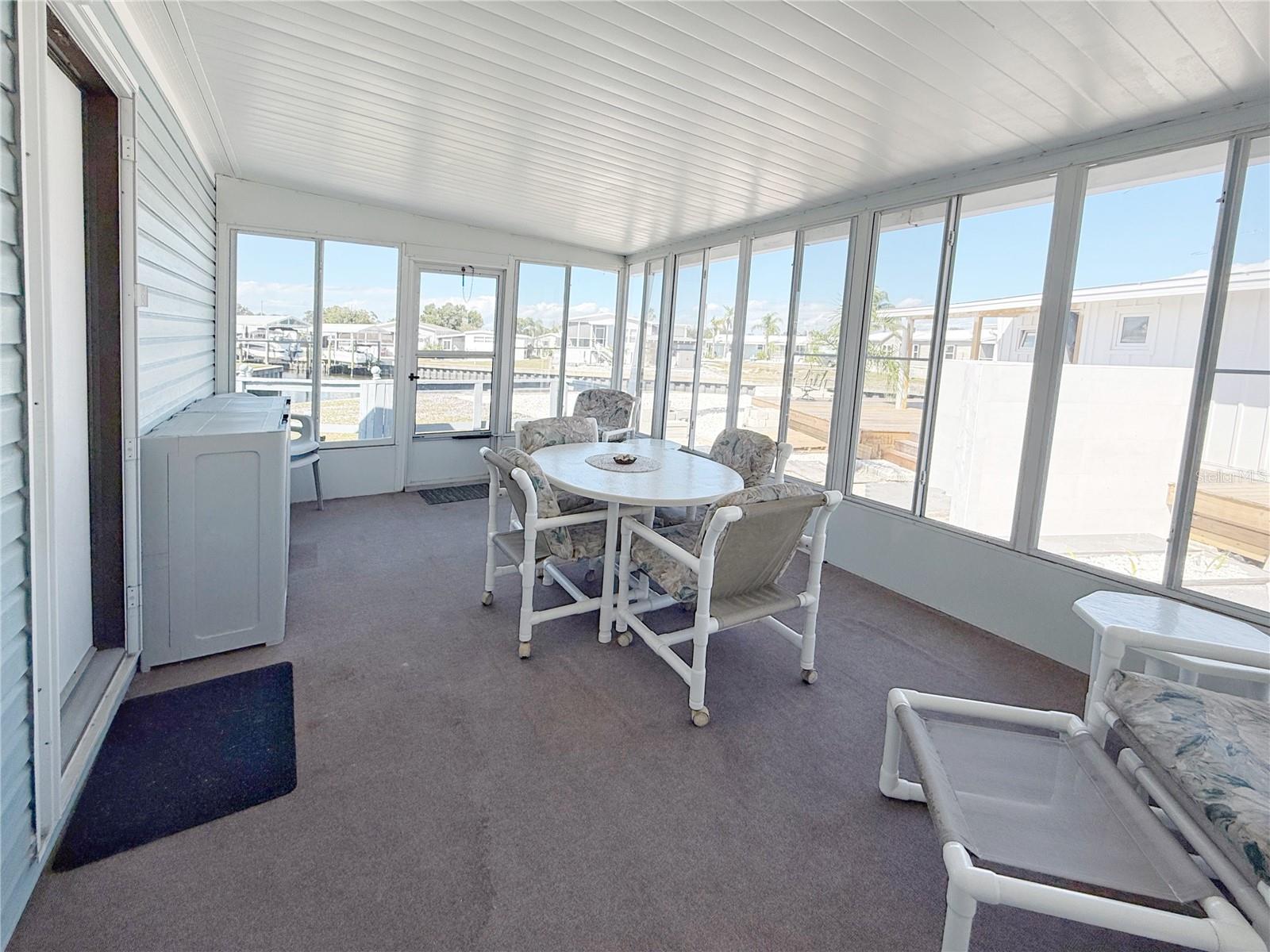 126 W SAINT JOHNS WAY, APOLLO BEACH, FL — photo 17