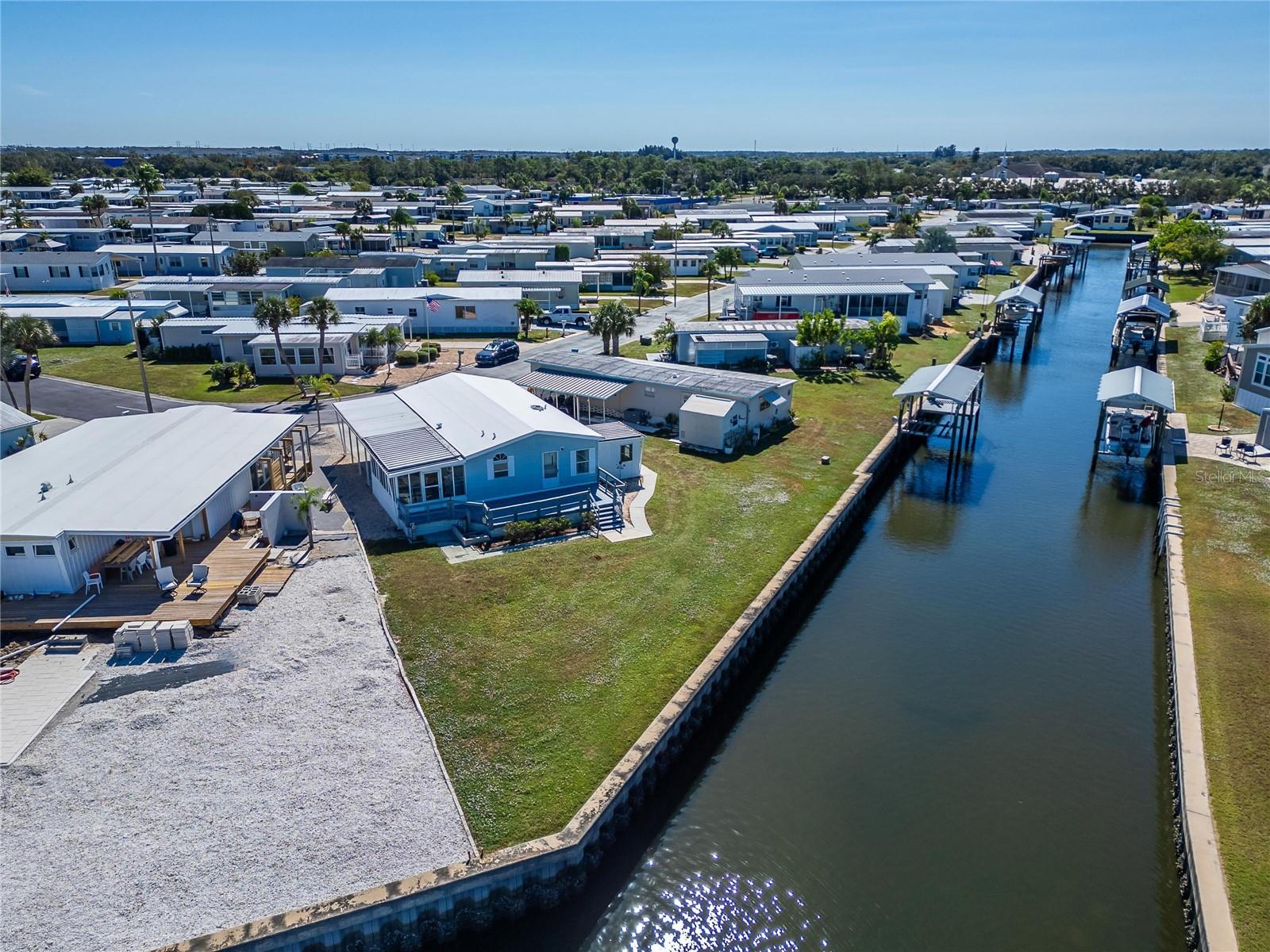 126 W SAINT JOHNS WAY, APOLLO BEACH, FL — photo 26