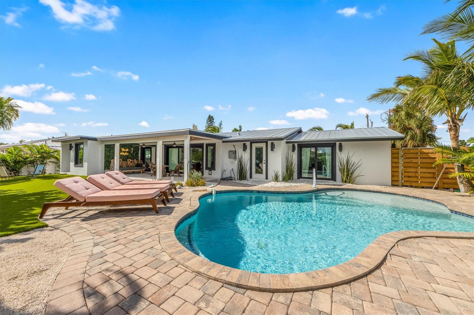 505 65TH ST, HOLMES BEACH, FL — photo 40