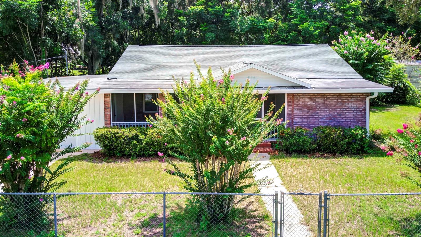 614 POWELL ST, WILDWOOD, FL — photo 2