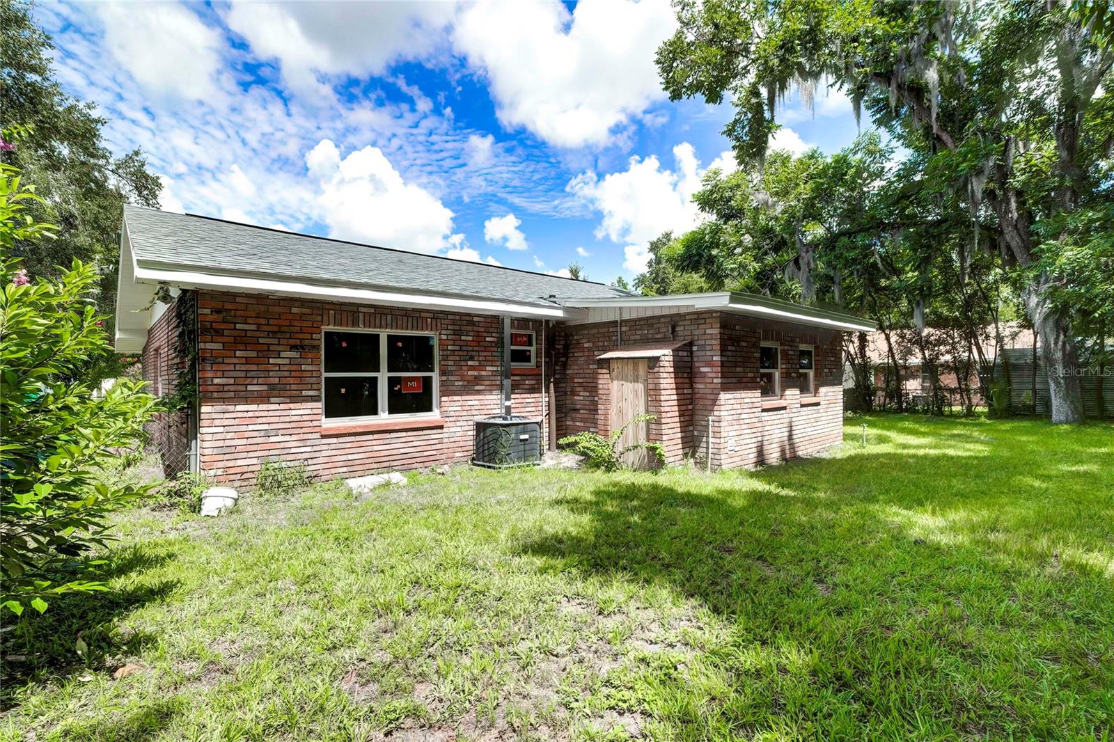 614 POWELL ST, WILDWOOD, FL — photo 7