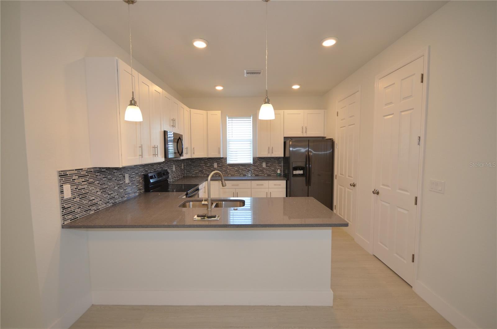8581 AGATE ST, PORT CHARLOTTE, FL — photo 5
