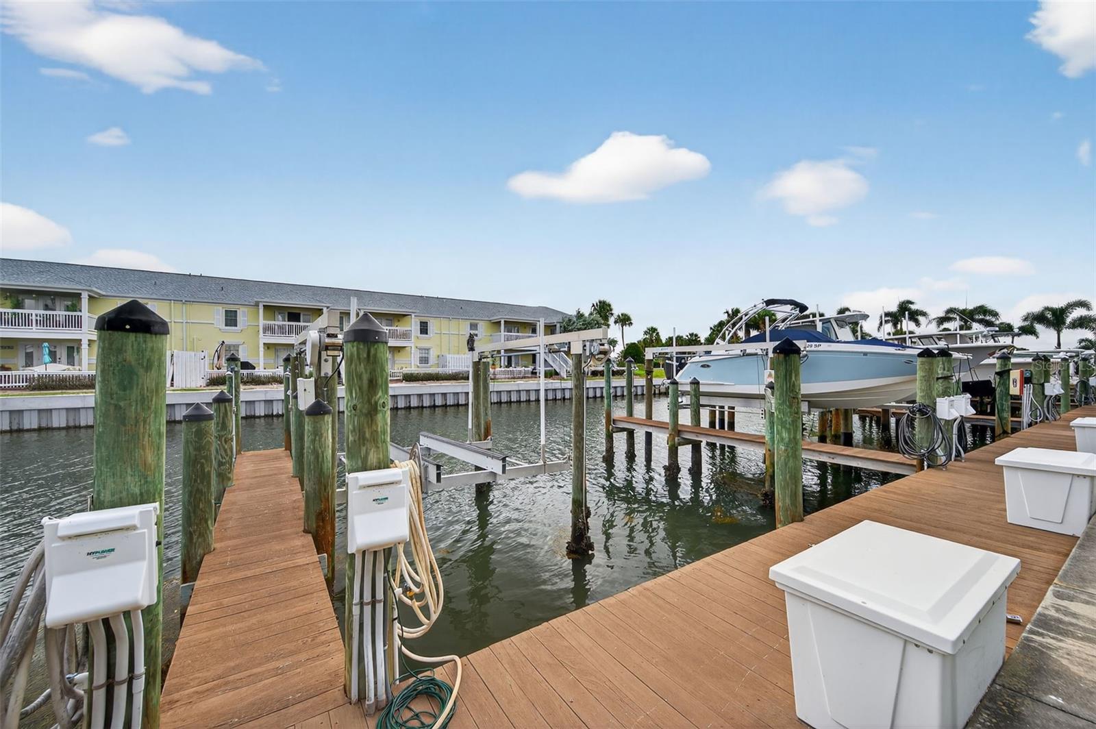 4924 BEACH DR SE #F, ST PETERSBURG, FL — photo 23