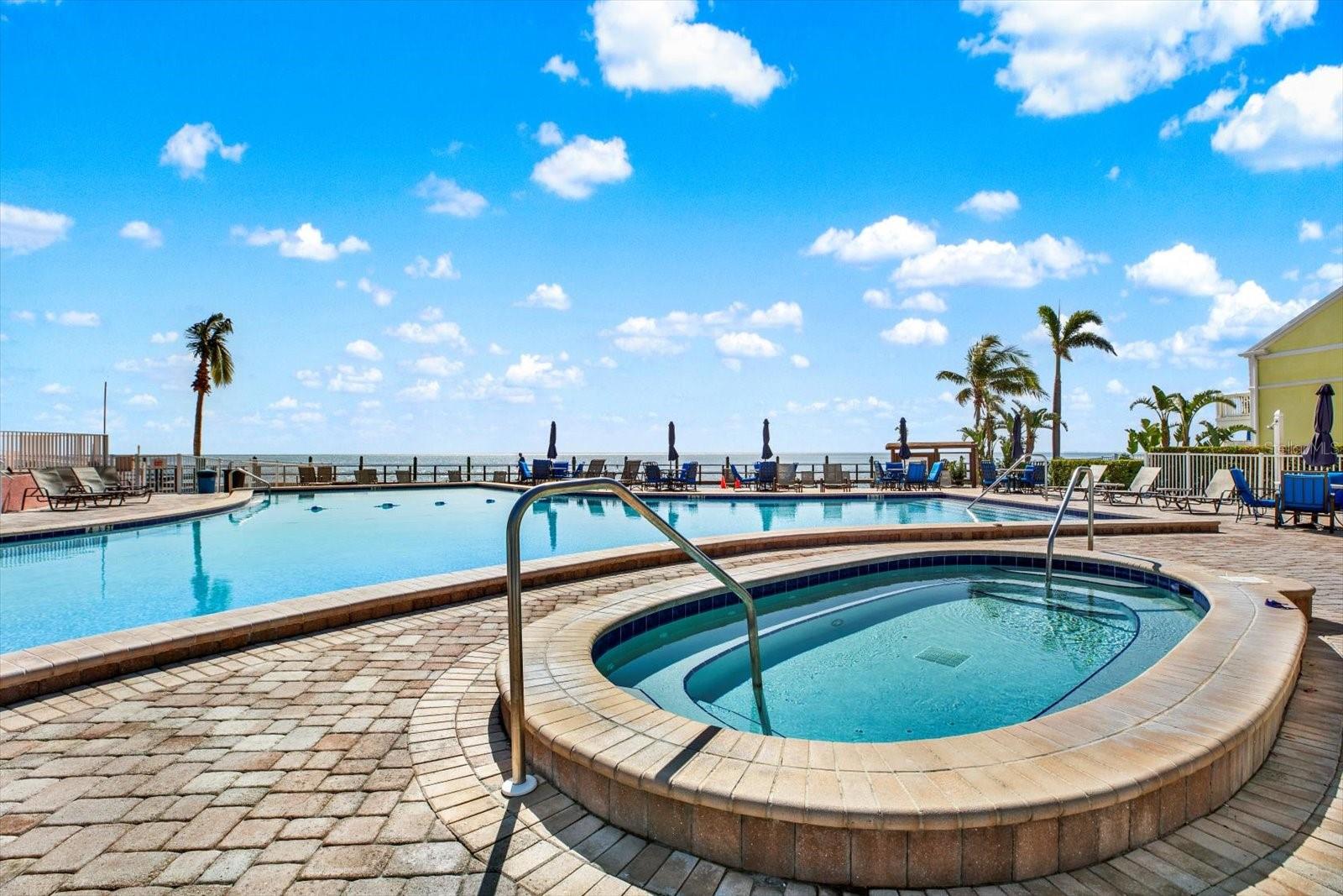 4924 BEACH DR SE #F, ST PETERSBURG, FL — photo 37
