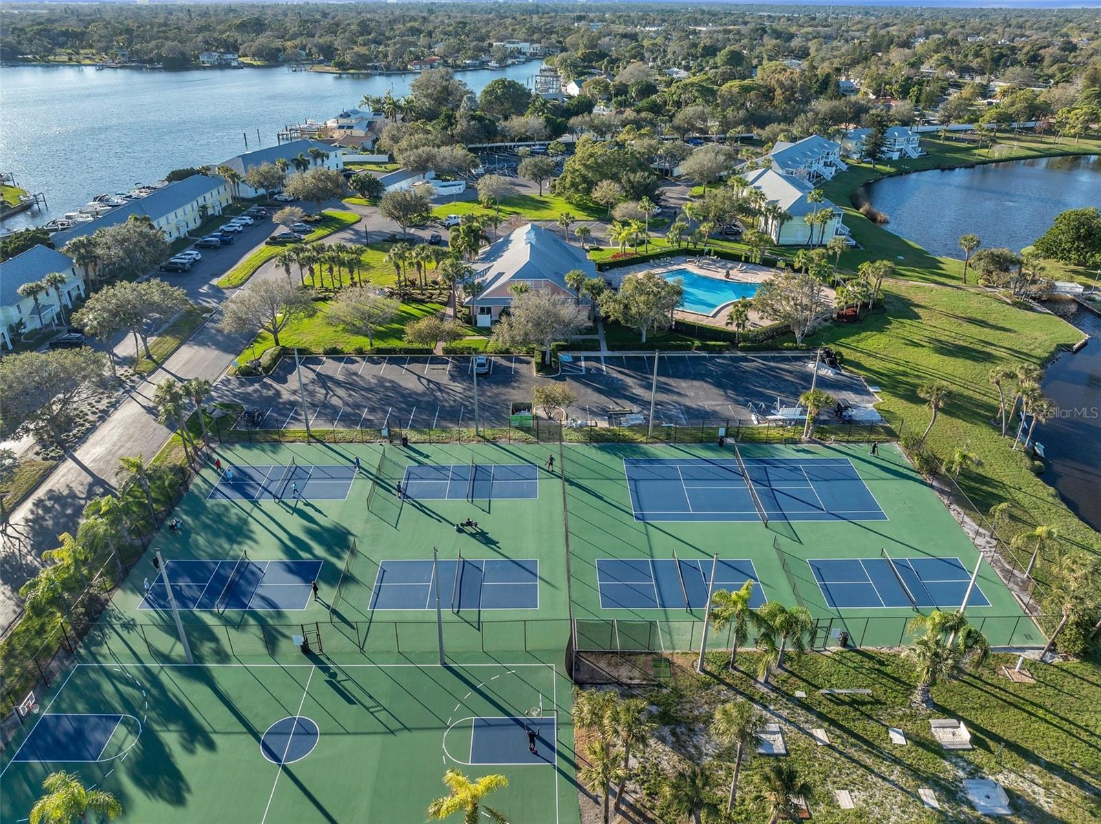 4924 BEACH DR SE #F, ST PETERSBURG, FL — photo 42