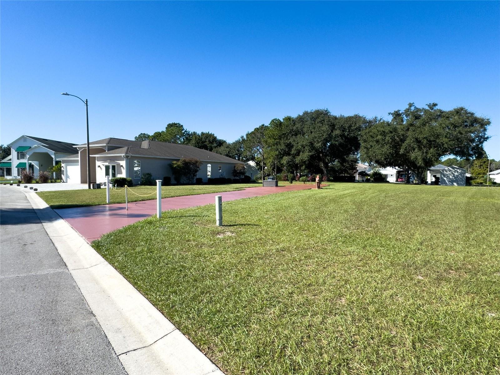 1052 CARAVAN LOOP, POLK CITY, FL — photo 6
