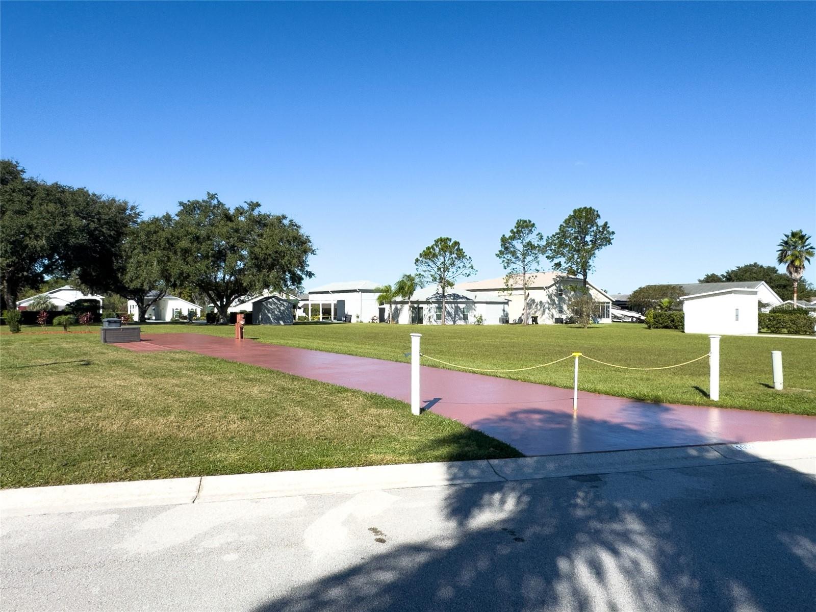 1052 CARAVAN LOOP, POLK CITY, FL — photo 8