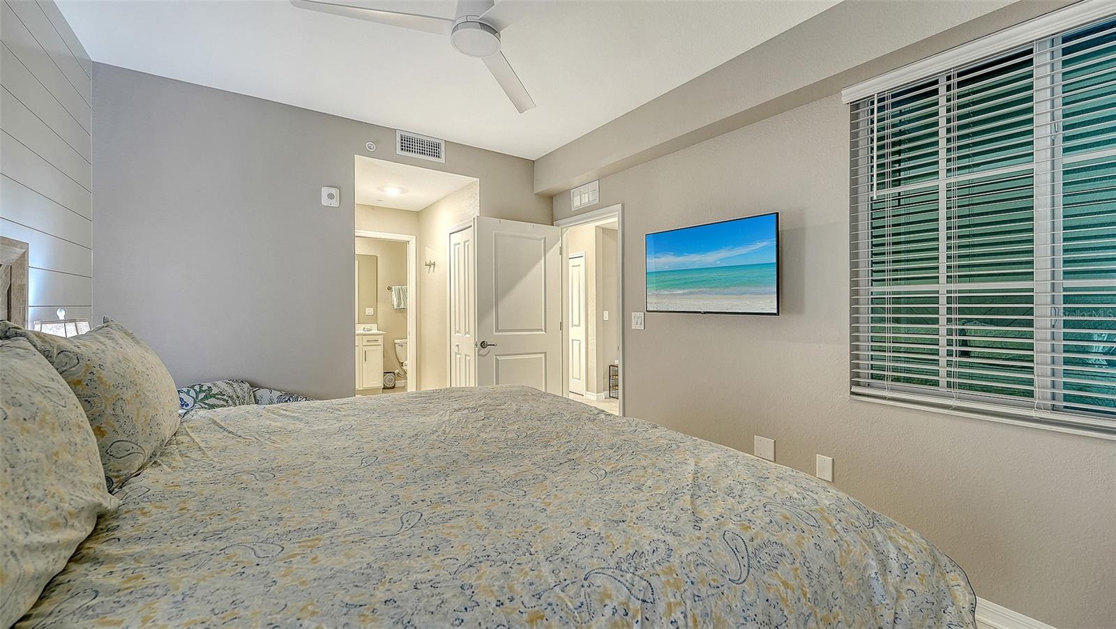 17655 OPAL SAND DR #302, VENICE, FL — photo 27