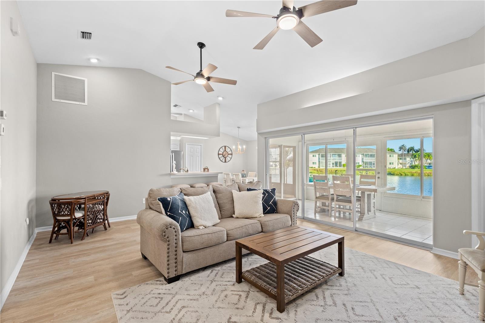 12454 SW KINGSWAY CIR #202, LAKE SUZY, FL — photo 4