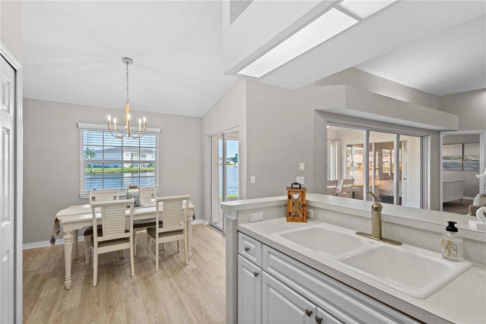 12454 SW KINGSWAY CIR #202, LAKE SUZY, FL — photo 11