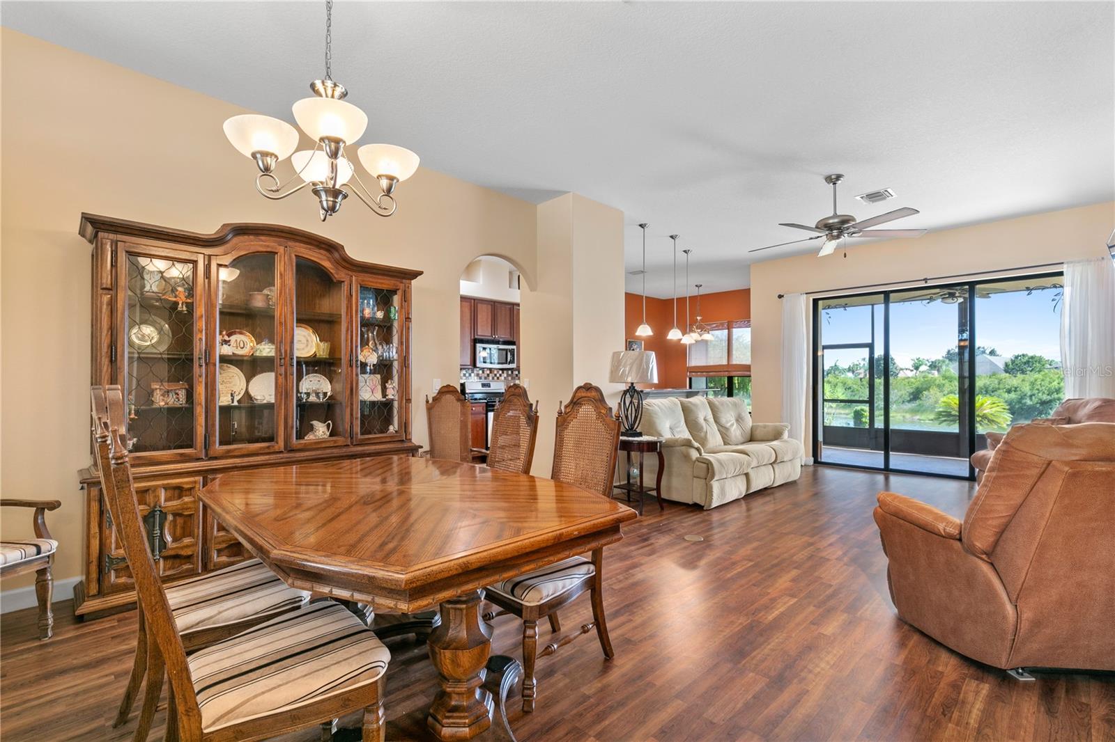 8860 BRIDGEPORT BAY CIR, MOUNT DORA, FL — photo 12