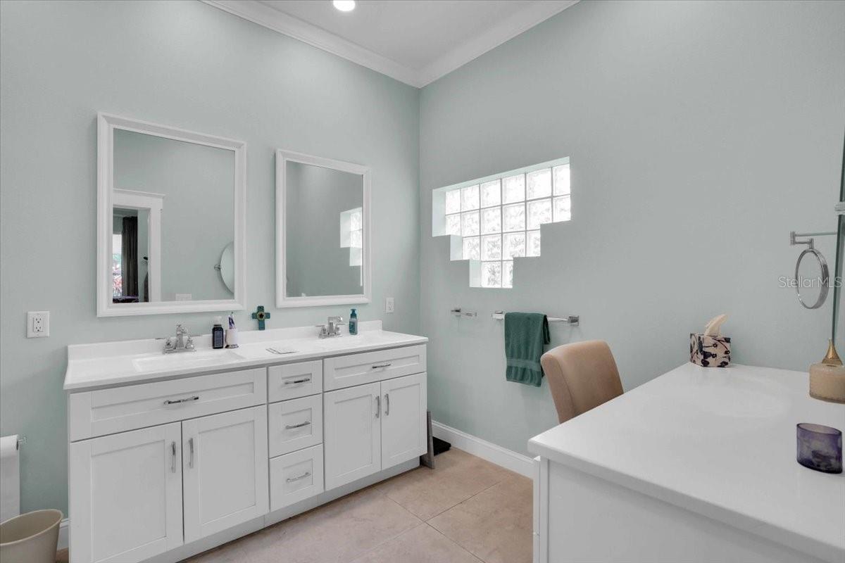 4701 50TH AVE W, BRADENTON, FL — photo 37