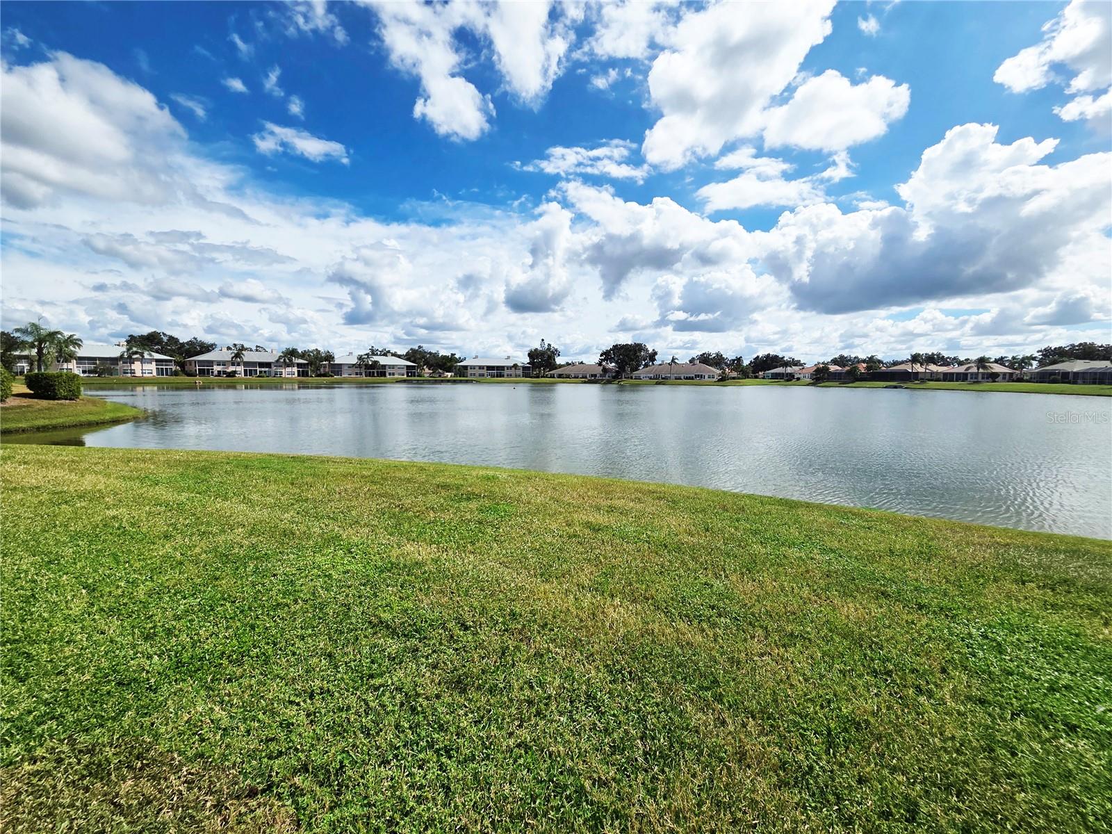 4207 CADDIE DR E #104, BRADENTON, FL — photo 2
