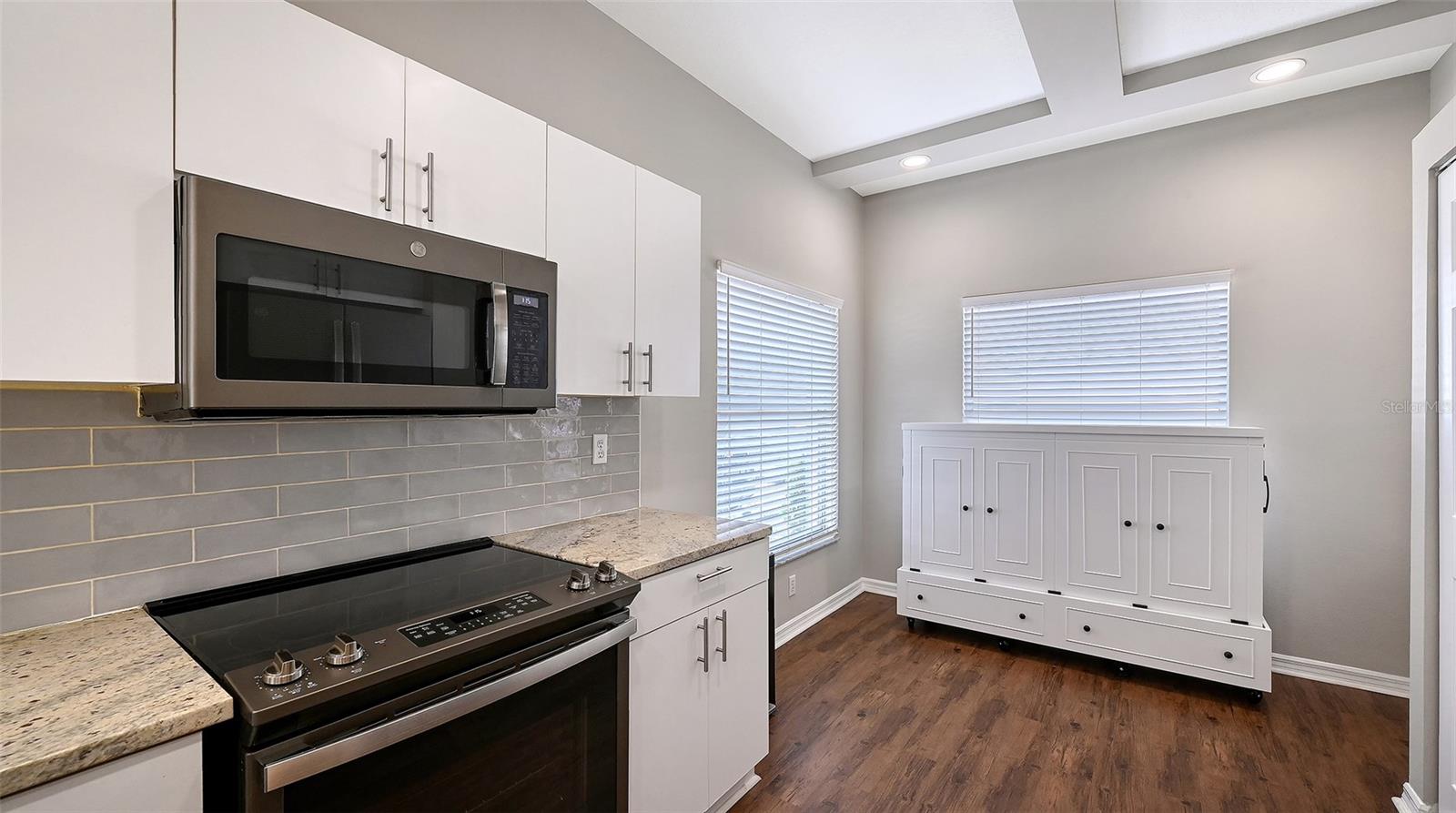 4207 CADDIE DR E #104, BRADENTON, FL — photo 23