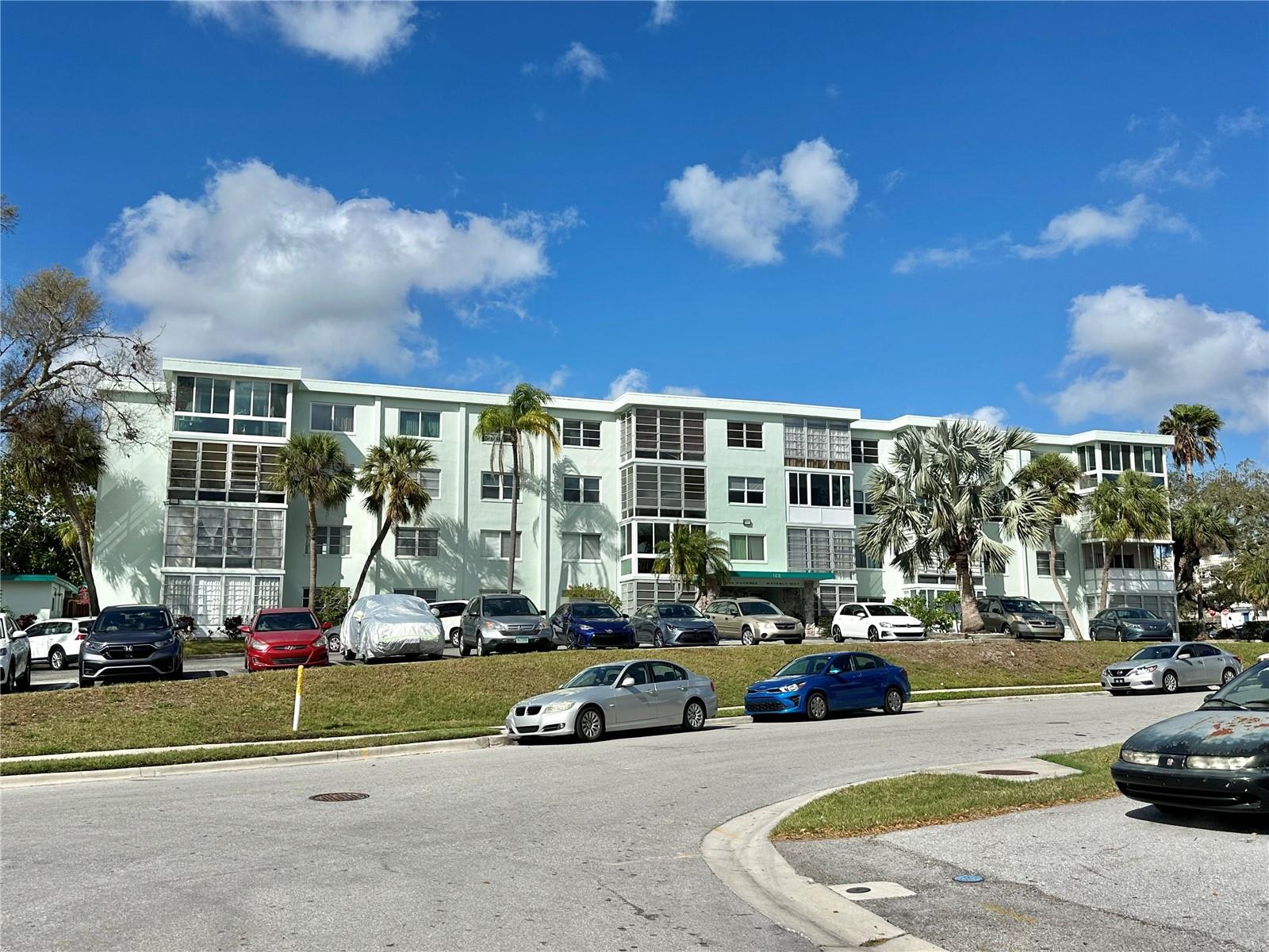 100 WAVERLY WAY #302, CLEARWATER, FL — photo 2