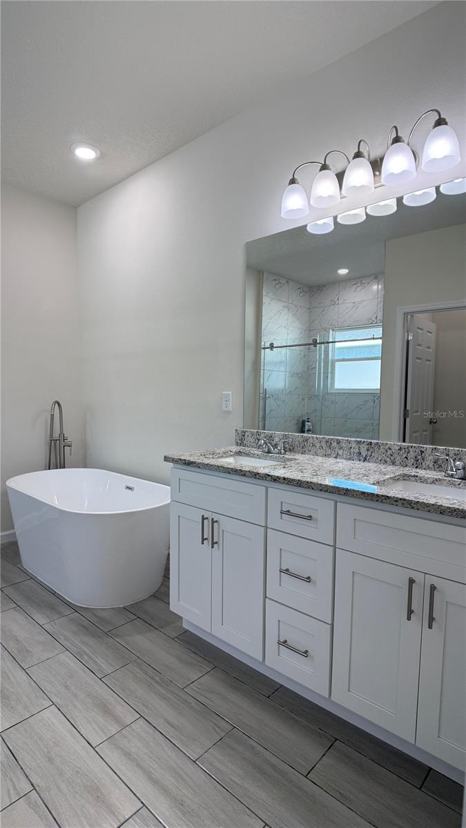 2129 HIBISCUS PL, POINCIANA, FL — photo 17
