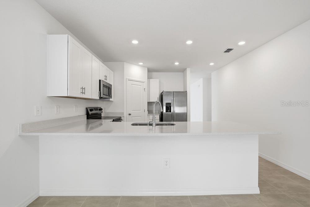 13502 TROPICAL BREEZE WAY, HUDSON, FL — photo 2