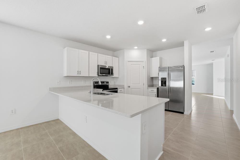 13502 TROPICAL BREEZE WAY, HUDSON, FL — photo 5